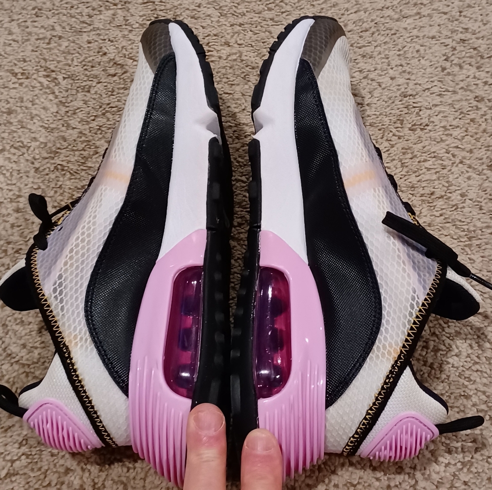 Nike Air Max 2090 Pink And Black Shoes CJ4066-104 Womens Size 6 Youth 4.5 - Picture 4 of 9